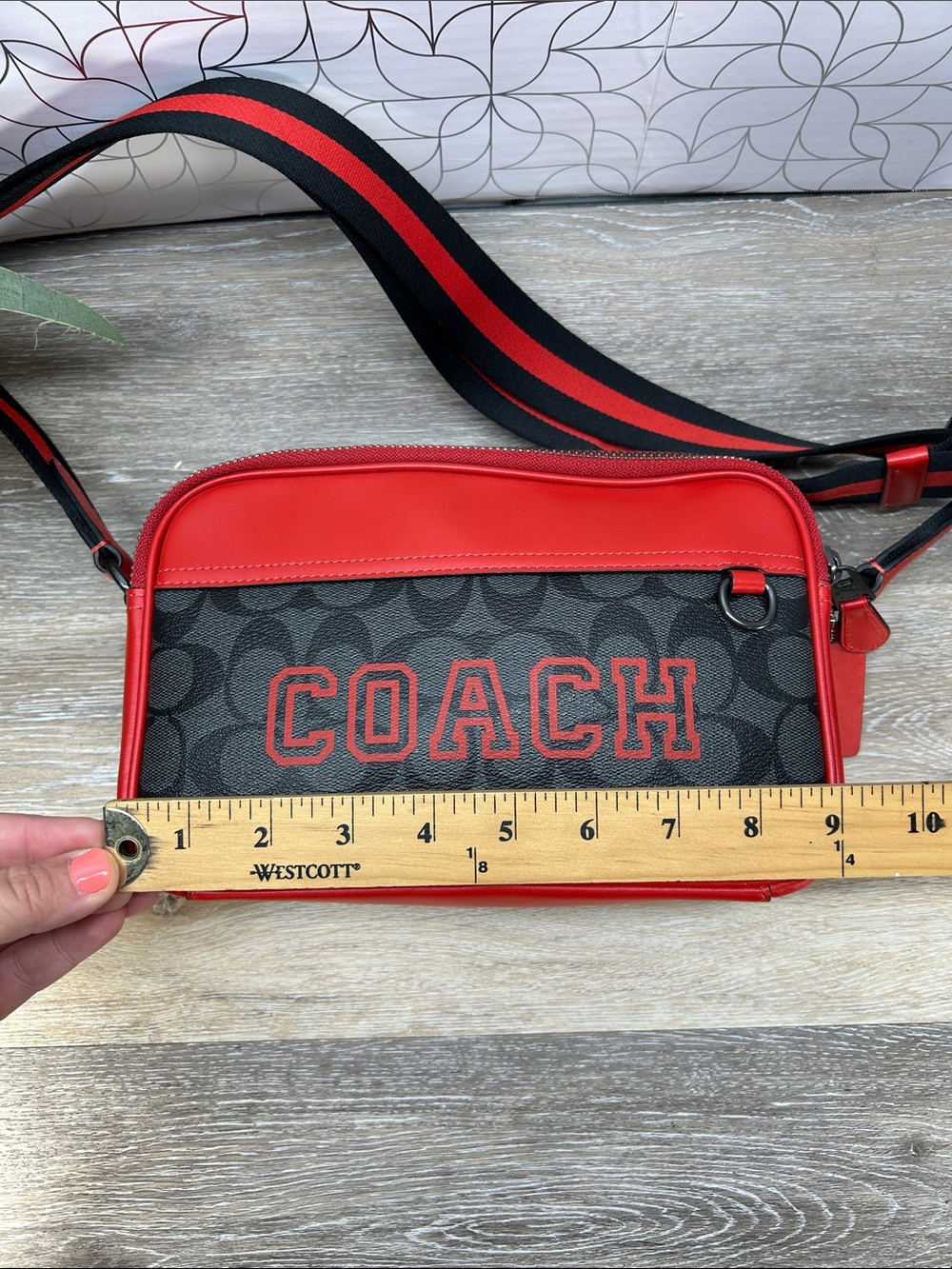 5770 NWOT Coach Black Signature Crossbody with Red Trim 245770 - Picture 14 of 16